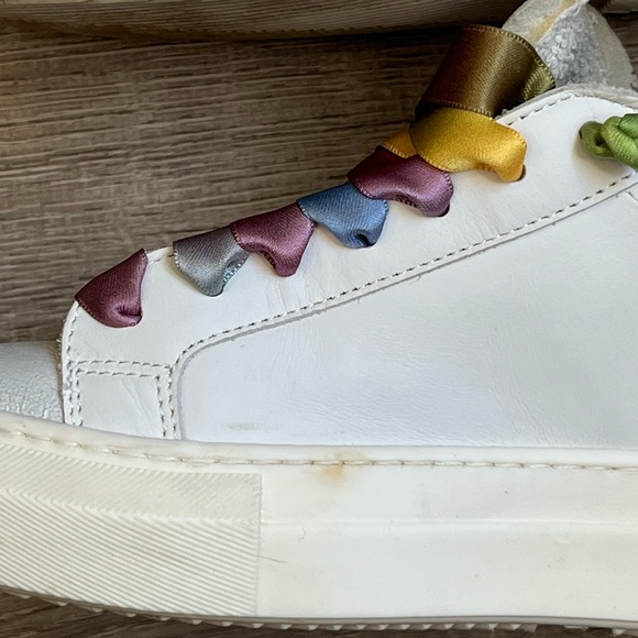 P448 Thea Sneakers HTF rainbow ombré laces excellent condition - Picture 4 of 13